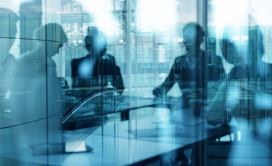 Teambesprechung unter Anwälten im Büro
